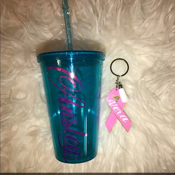 Personalized items. - Picture 2 of 8